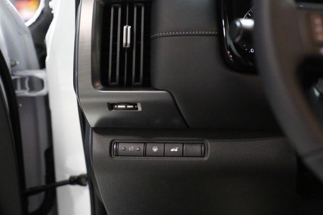new 2025 Nissan Pathfinder car, priced at $38,988