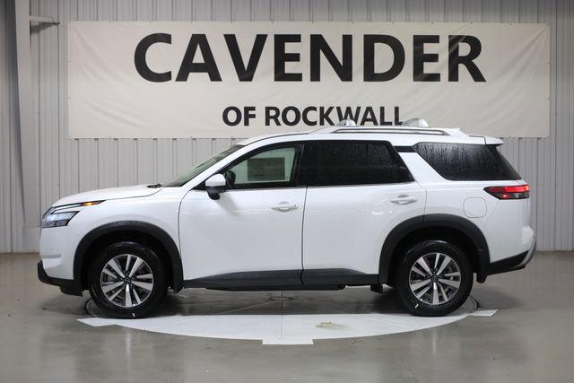 new 2025 Nissan Pathfinder car, priced at $38,988