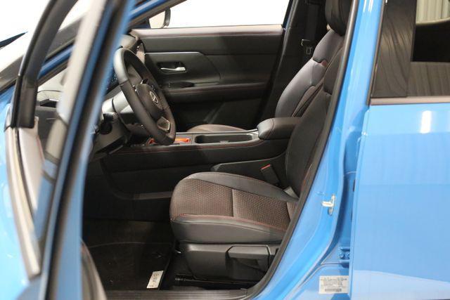new 2025 Nissan Kicks car, priced at $30,879