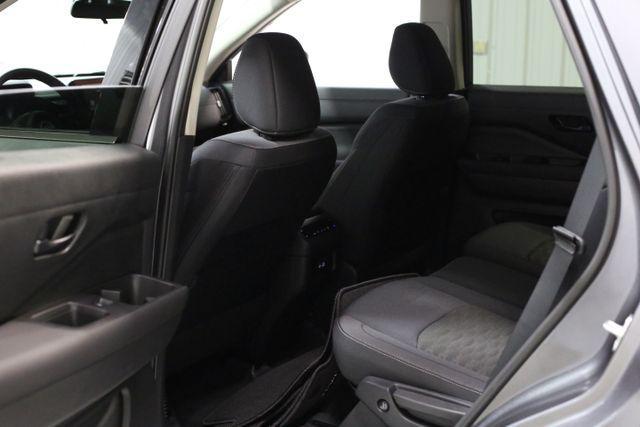 new 2025 Nissan Pathfinder car, priced at $35,923