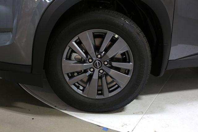 new 2025 Nissan Pathfinder car, priced at $35,923