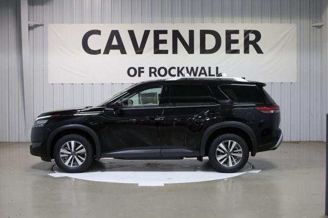 new 2025 Nissan Pathfinder car, priced at $38,580