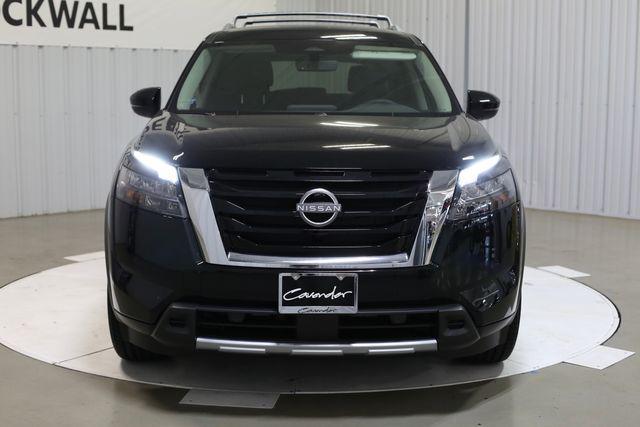 new 2025 Nissan Pathfinder car, priced at $38,580