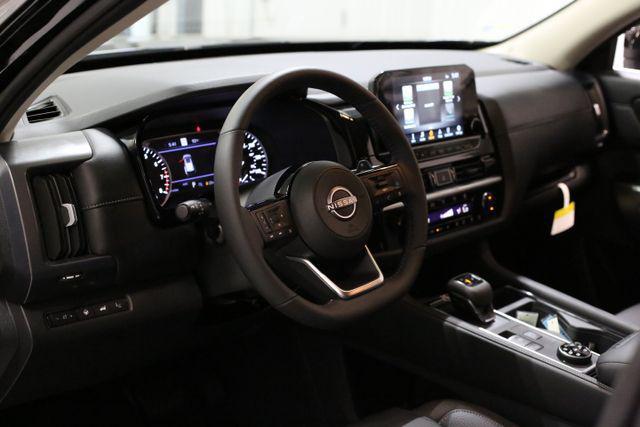 new 2025 Nissan Pathfinder car, priced at $38,580