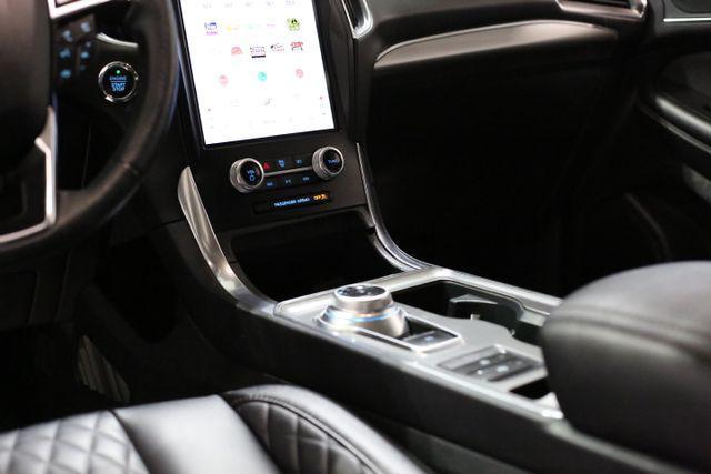 used 2024 Ford Edge car, priced at $29,899