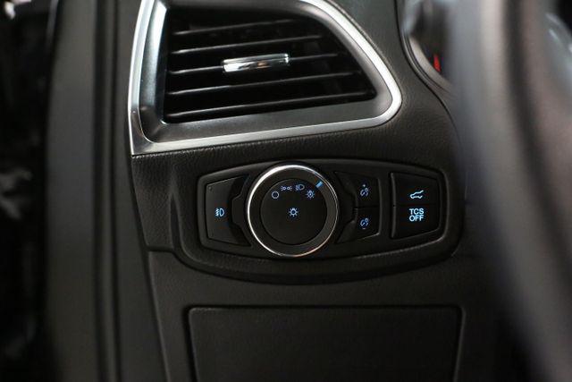 used 2024 Ford Edge car, priced at $29,899
