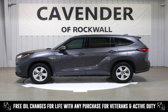 used 2021 Toyota Highlander car, priced at $26,078