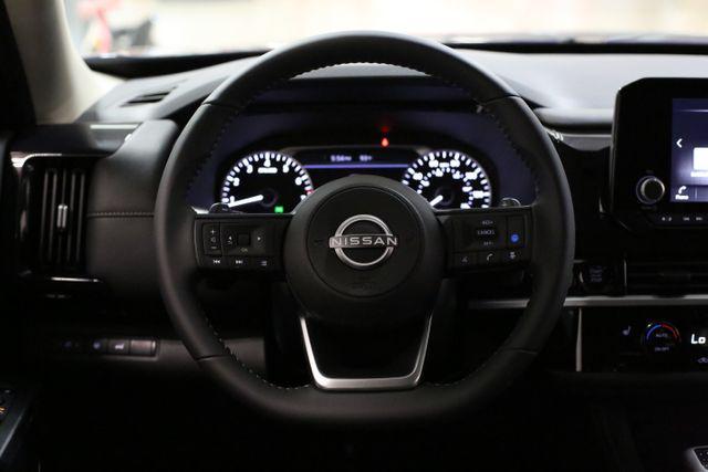 new 2025 Nissan Pathfinder car, priced at $34,002