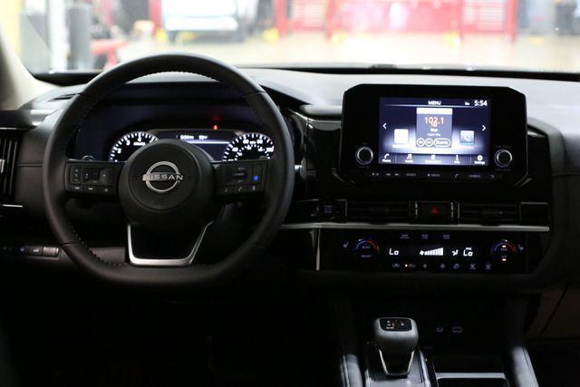 new 2025 Nissan Pathfinder car, priced at $34,002