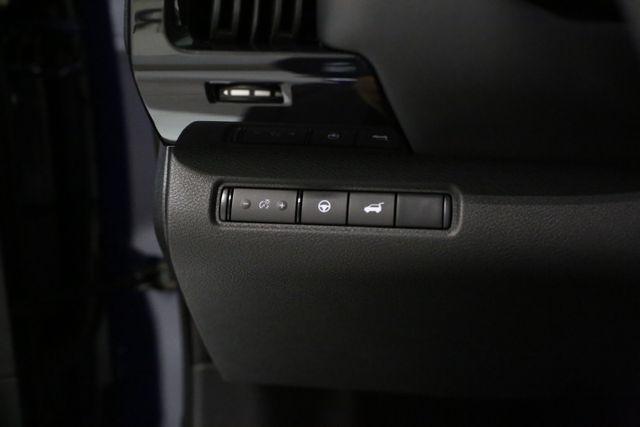 new 2025 Nissan Pathfinder car, priced at $34,002