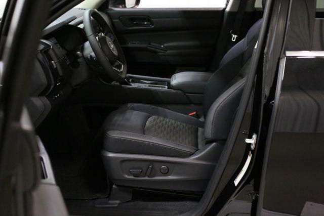 new 2025 Nissan Pathfinder car, priced at $36,040