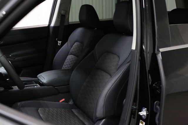 new 2025 Nissan Pathfinder car, priced at $36,040