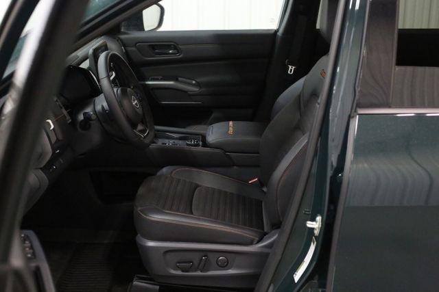 new 2024 Nissan Pathfinder car, priced at $39,050