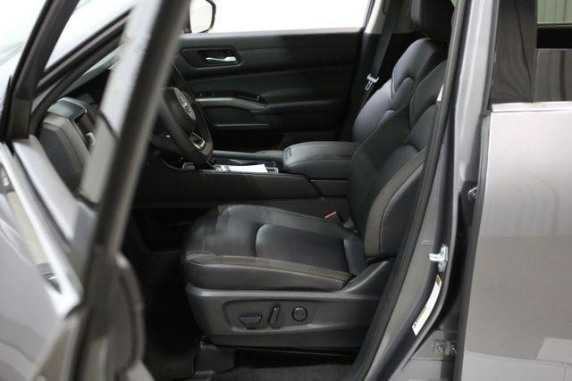 new 2025 Nissan Pathfinder car, priced at $36,766