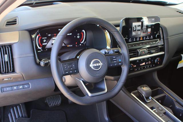 new 2024 Nissan Pathfinder car, priced at $45,622