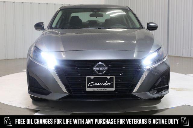 new 2025 Nissan Altima car, priced at $27,336