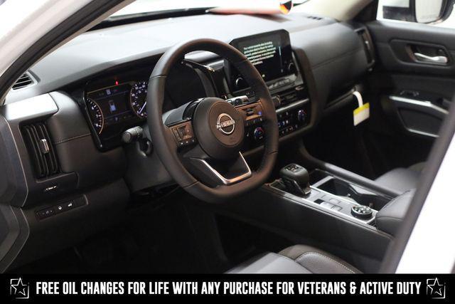 new 2025 Nissan Pathfinder car, priced at $42,085