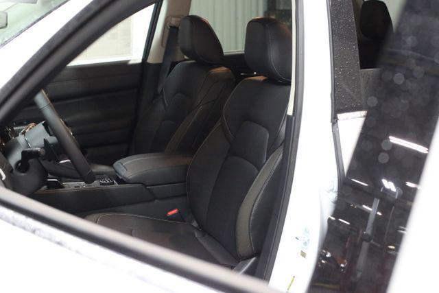 new 2025 Nissan Pathfinder car, priced at $42,085