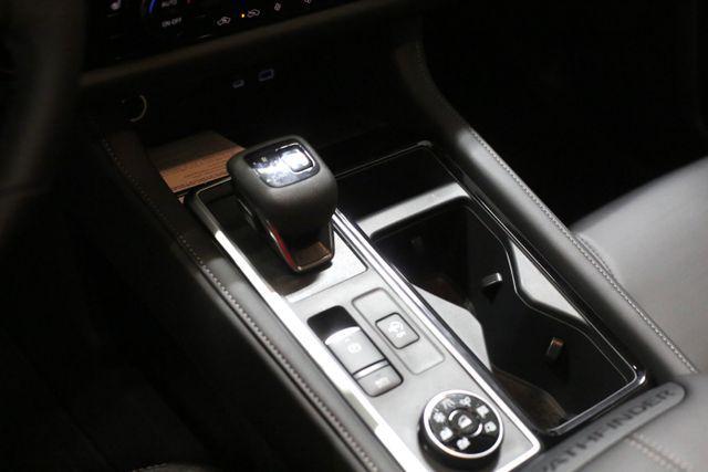 new 2025 Nissan Pathfinder car, priced at $42,085