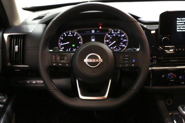 new 2025 Nissan Pathfinder car, priced at $42,085