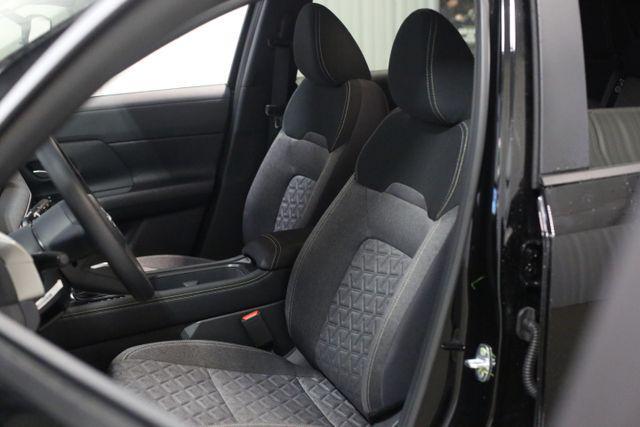 new 2025 Nissan Kicks car, priced at $26,842
