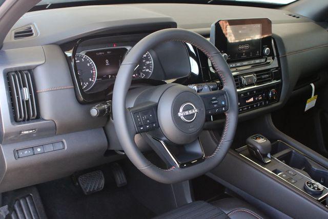 new 2024 Nissan Pathfinder car, priced at $38,300