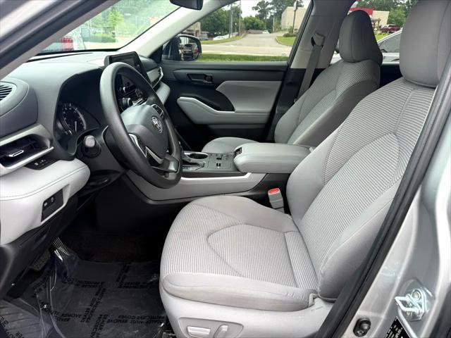 used 2023 Toyota Highlander car, priced at $30,950