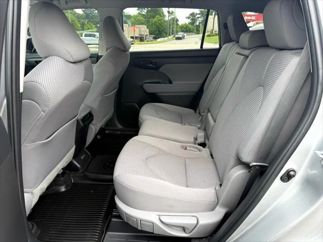 used 2023 Toyota Highlander car, priced at $30,950