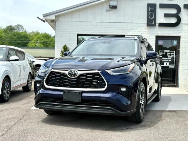 used 2021 Toyota Highlander car, priced at $33,875