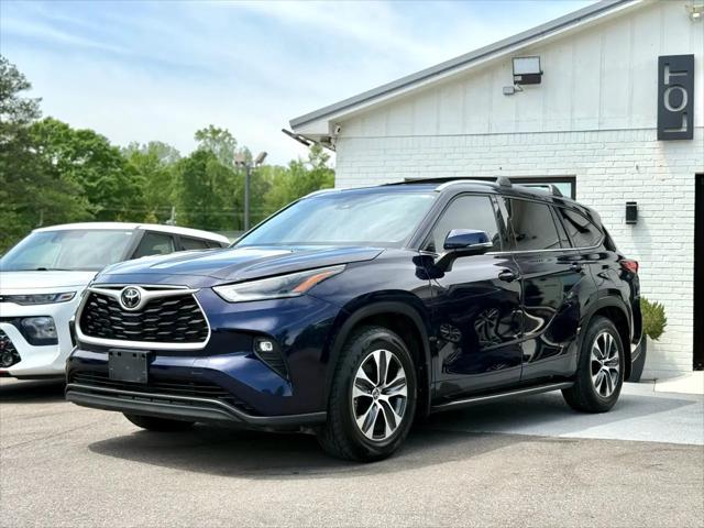 used 2021 Toyota Highlander car, priced at $33,875