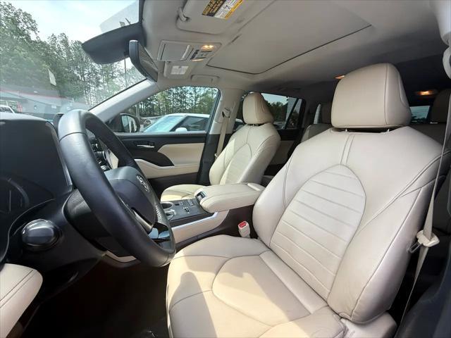 used 2021 Toyota Highlander car, priced at $33,875