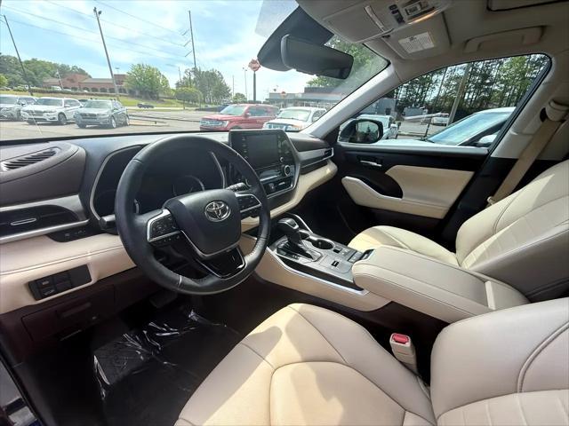 used 2021 Toyota Highlander car, priced at $33,875