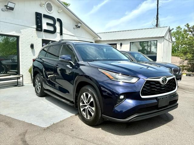 used 2021 Toyota Highlander car, priced at $33,875