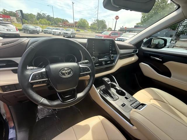 used 2021 Toyota Highlander car, priced at $33,875