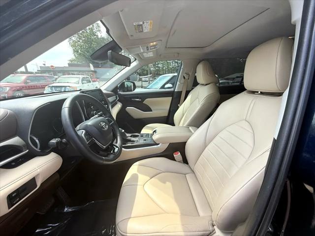 used 2021 Toyota Highlander car, priced at $33,875