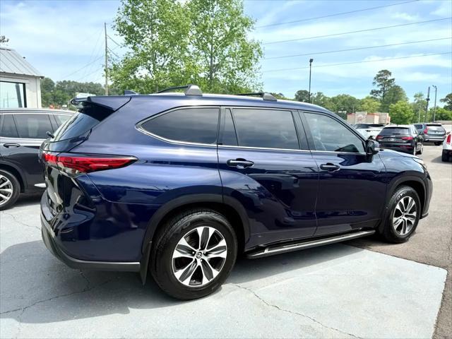 used 2021 Toyota Highlander car, priced at $33,875