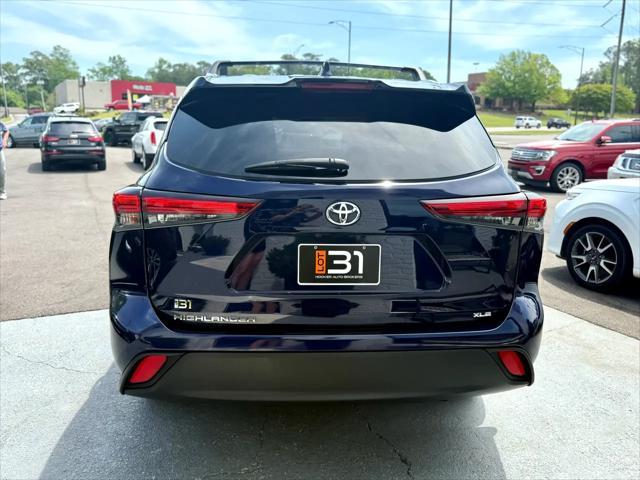 used 2021 Toyota Highlander car, priced at $33,875