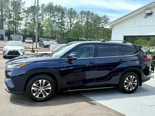 used 2021 Toyota Highlander car, priced at $33,875