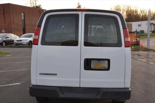 used 2007 Chevrolet Express 1500 car, priced at $9,895