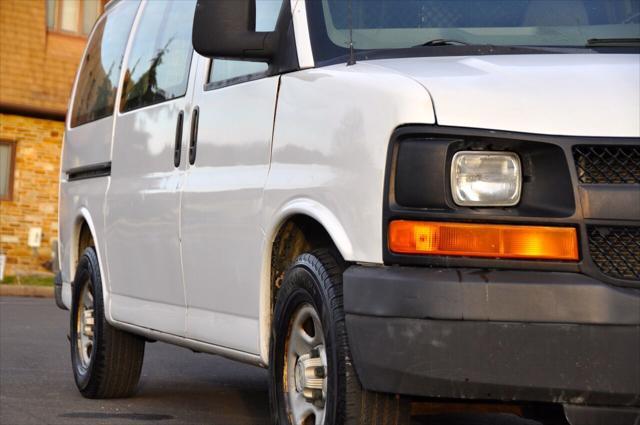 used 2007 Chevrolet Express 1500 car, priced at $9,895