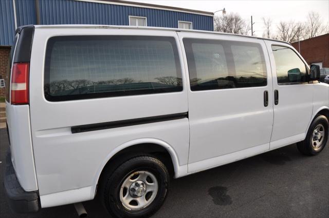 used 2007 Chevrolet Express 1500 car, priced at $9,895