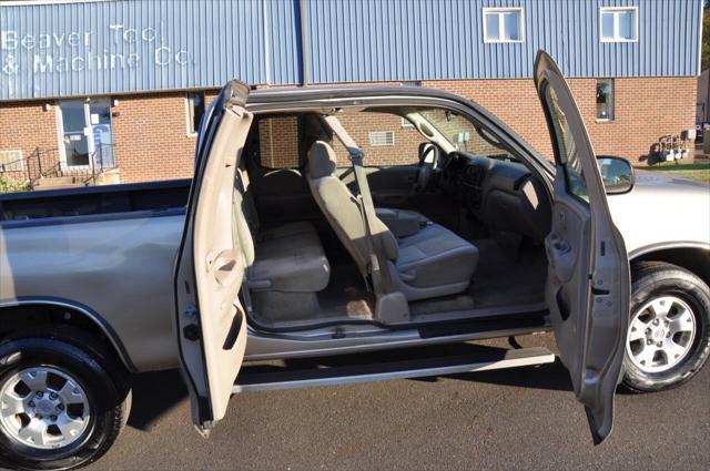 used 2006 Toyota Tundra car, priced at $14,495