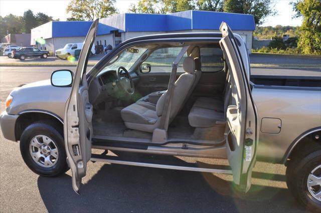 used 2006 Toyota Tundra car, priced at $14,495