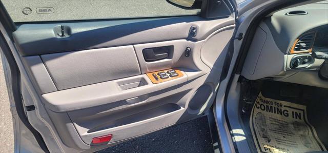 used 2003 Ford Taurus car, priced at $4,950