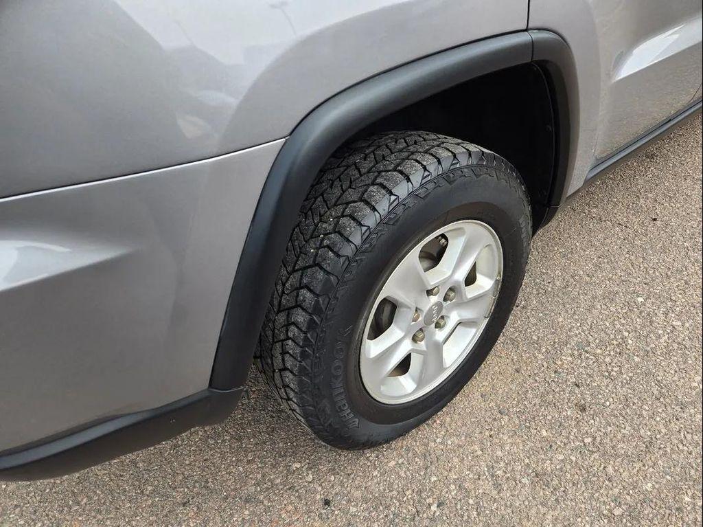 used 2017 Jeep Grand Cherokee car, priced at $9,995