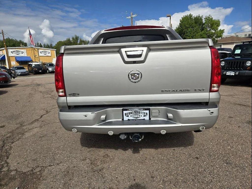 used 2007 Cadillac Escalade EXT car, priced at $13,995
