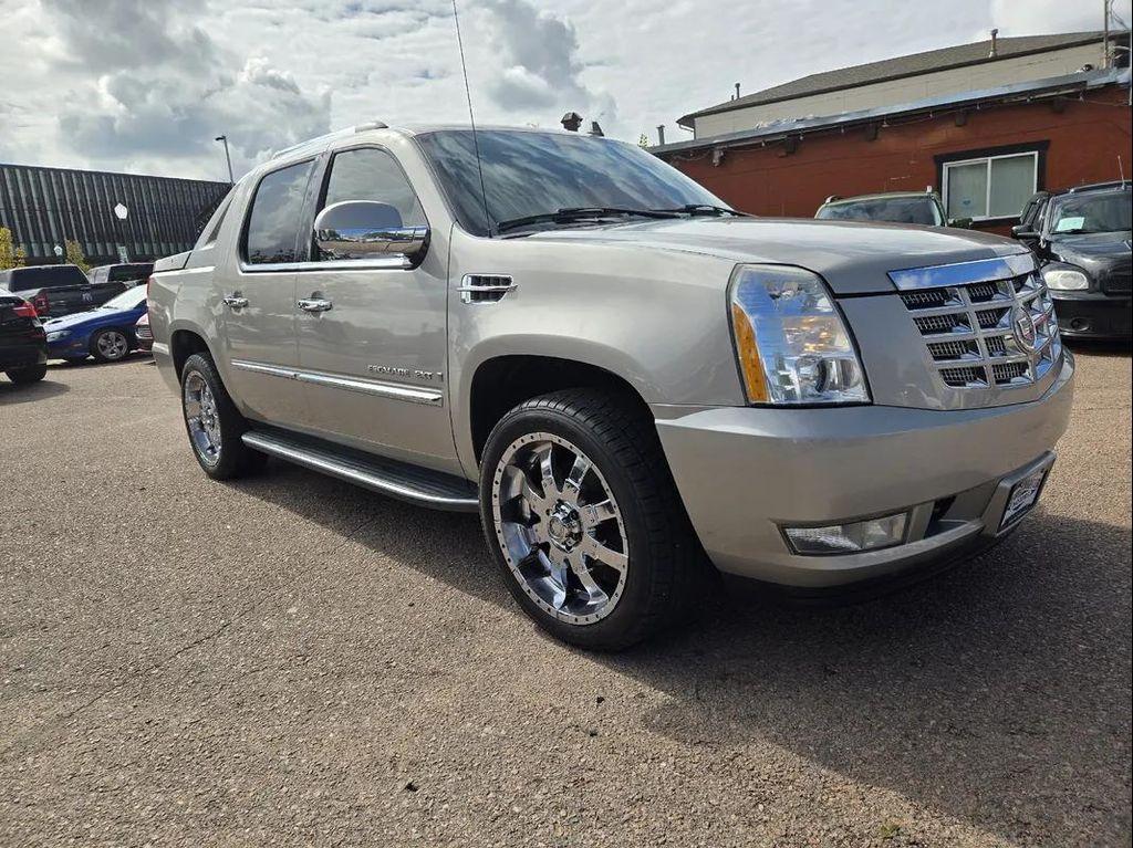 used 2007 Cadillac Escalade EXT car, priced at $13,995