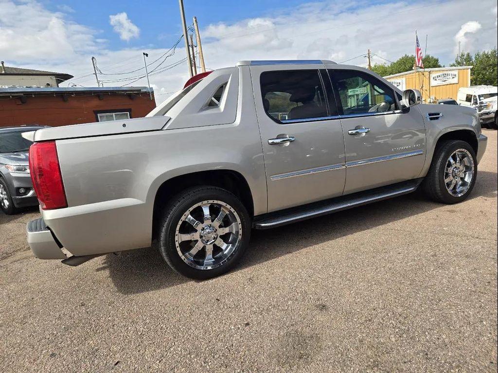 used 2007 Cadillac Escalade EXT car, priced at $13,995