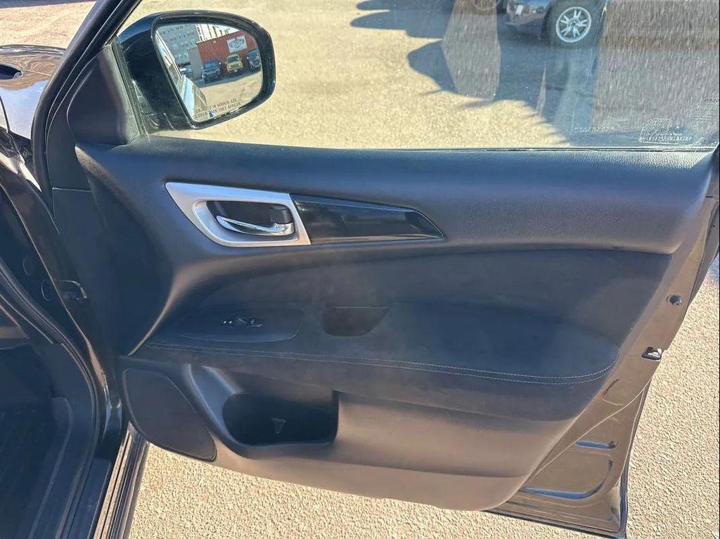 used 2015 Nissan Pathfinder car, priced at $9,995