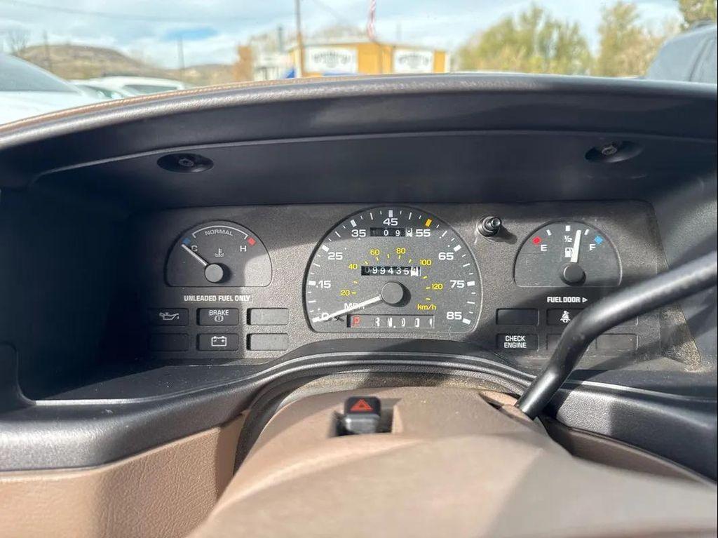 used 1994 Ford Taurus car, priced at $3,995